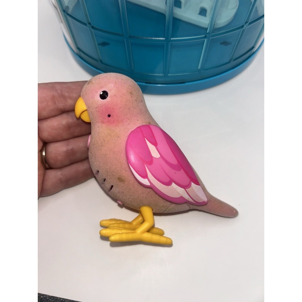 Little Live Pets Bird w/ Cage Pink Wings Moose Toys FOR PARTS OR REPAIR - Picture 2 of 9